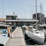 BizStay Harbour III Scheveningen Apartments